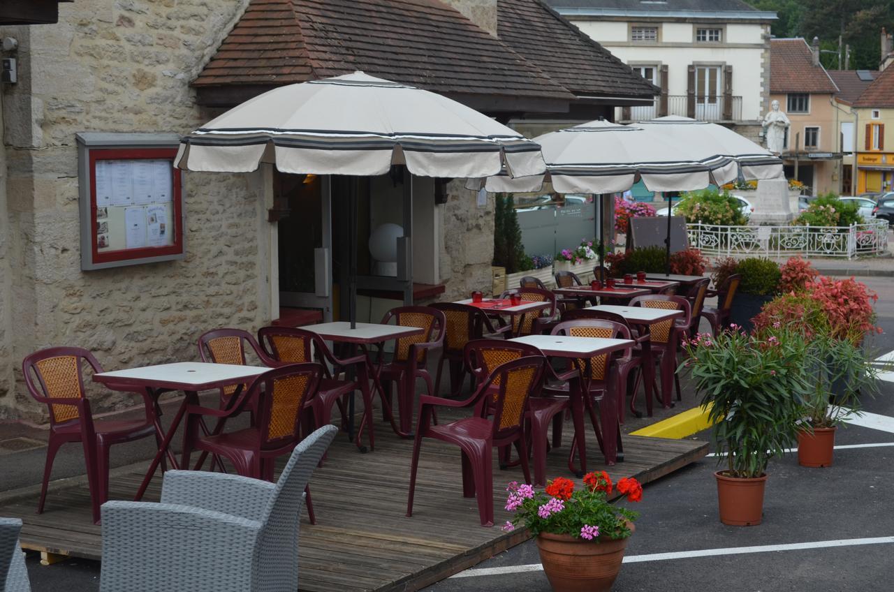 Hotel De La Poste Pouilly-en-Auxois Buitenkant foto